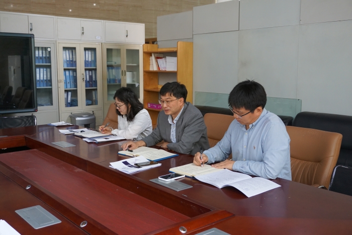 与地球科学与资源学院负责人交流 与地球科学与资源学院负责人交流