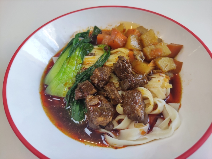 金牌土豆牛肉刀削面 金牌土豆牛肉刀削面