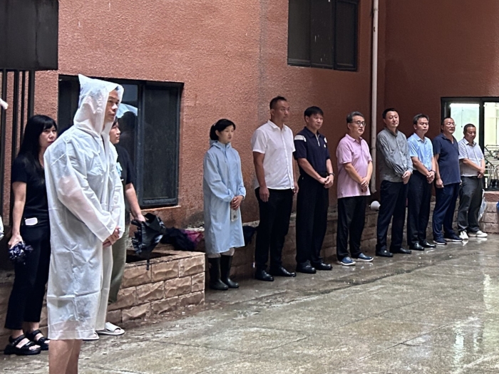 图片1 图片1