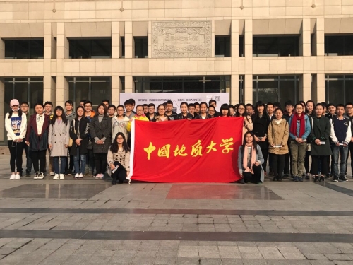 新闻