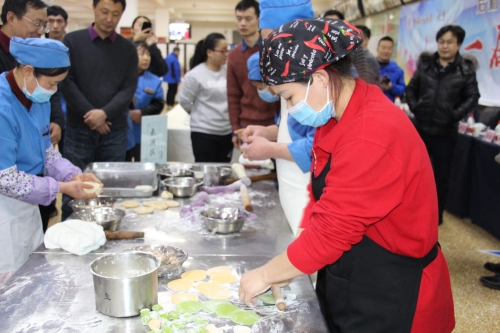 014包饺子表演